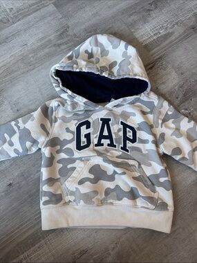 GAP Toddler Gray Camo Hoodie with Navy Lettering 18-24m